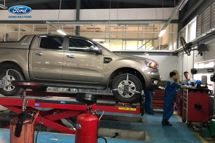 Dịch vụ sửa chữa xe Ford uy tín, tiết kiệm chi phí