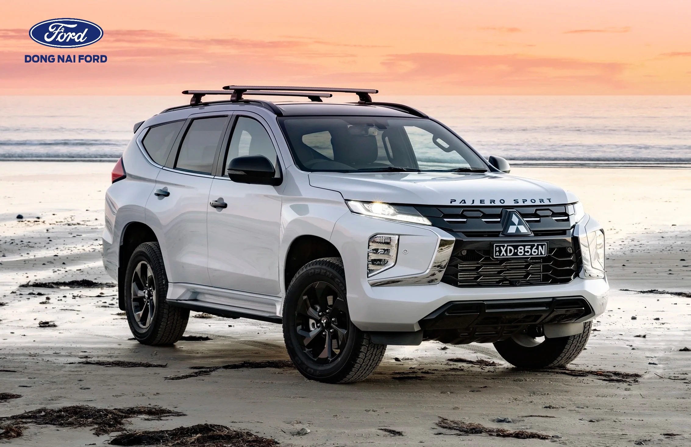 Mẫu xe 7 chỗ gầm cao giá rẻ Mitsubishi Pajero Sport