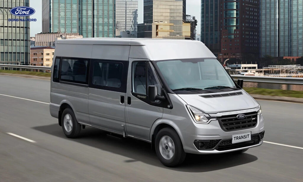 Mức giá xe 16 chỗ đời mới Ford Transit hiện nay