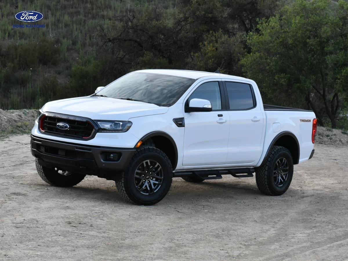 Ưu và nhược điểm của dòng xe Ford Ranger trắng