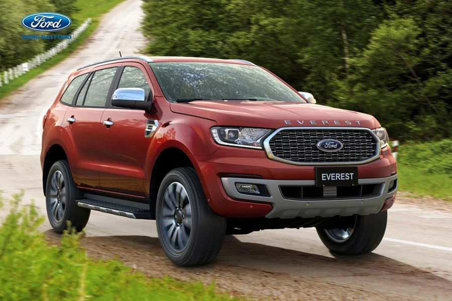 xe-ford-everest-ben-tre